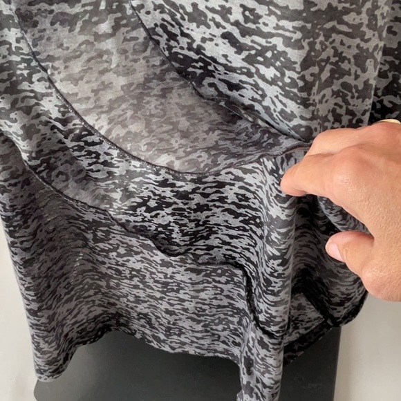 Laura's Layered Front Burnout Top - Picture 3 of 8